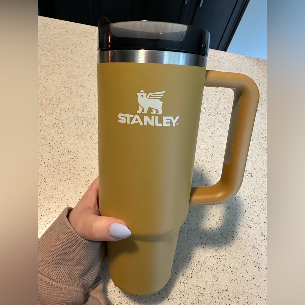 ⚜️🦅 RARE - Yarrow 30 oz. Stanley Quencher Flowstate Tumbler🦅⚜️